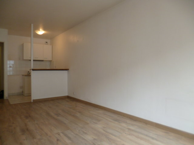 Appartement a louer pontoise - 1 pièce(s) - 31.86 m2 - Surfyn