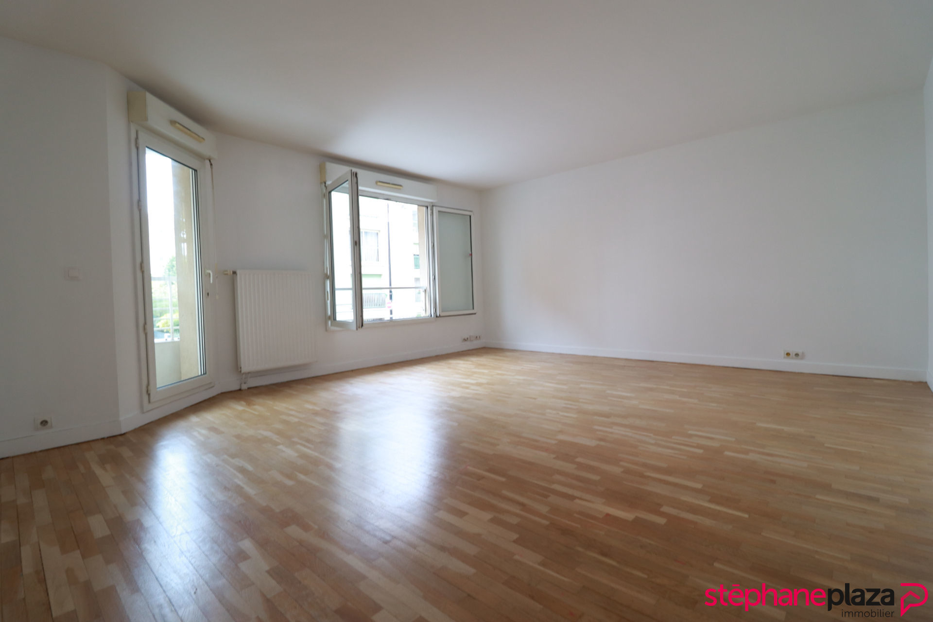 Appartement a louer courbevoie - 3 pièce(s) - 74 m2 - Surfyn