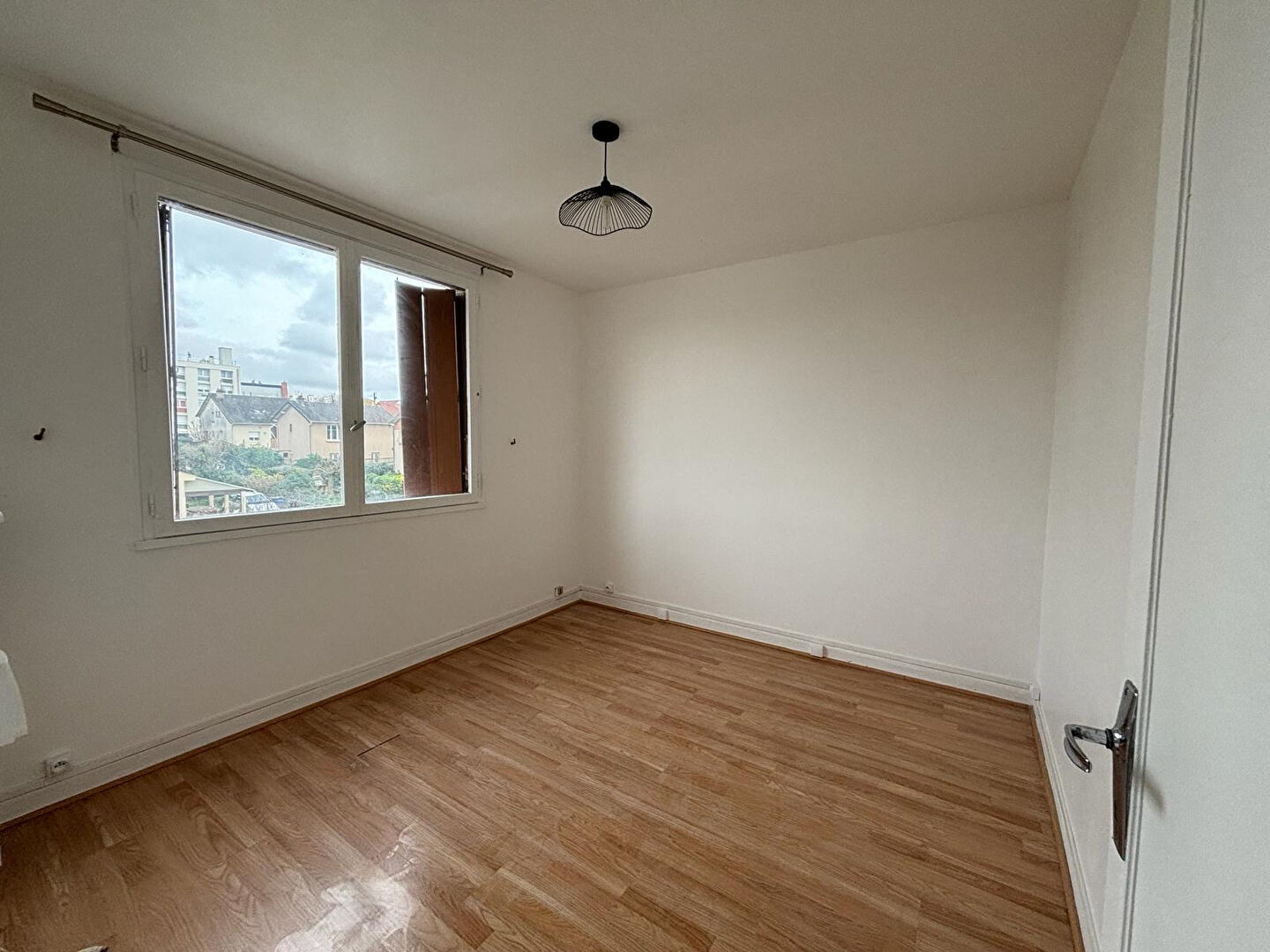 Appartement a louer  - 3 pièce(s) - 55.63 m2 - Surfyn