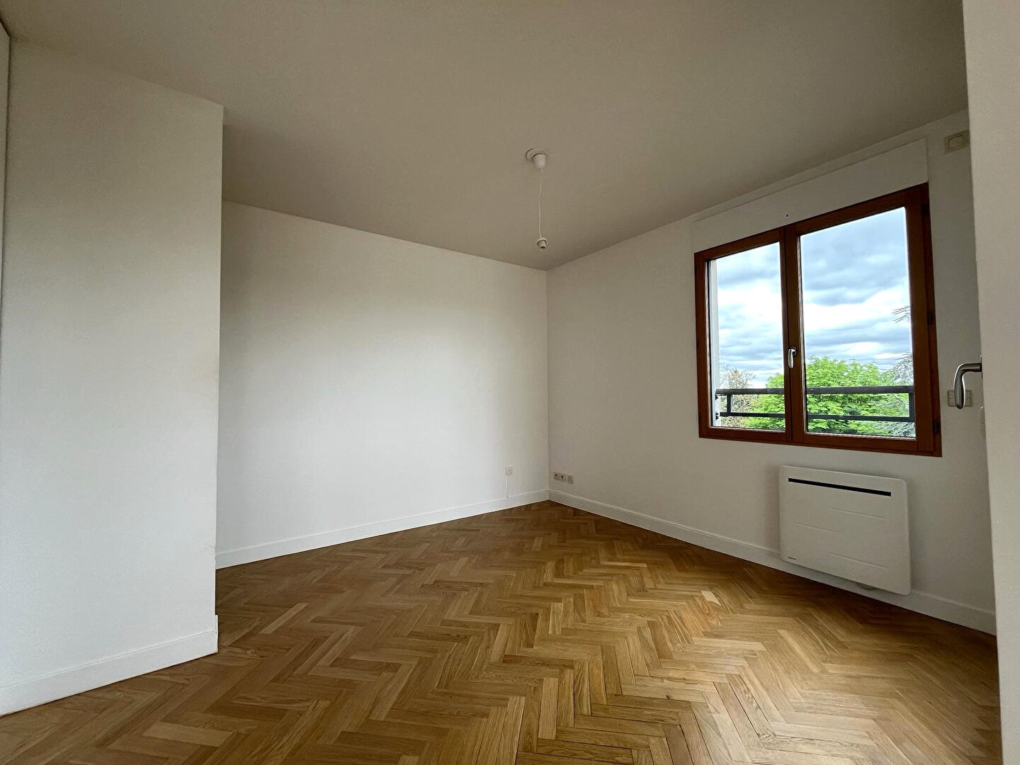 Appartement a louer  - 4 pièce(s) - 111.95 m2 - Surfyn