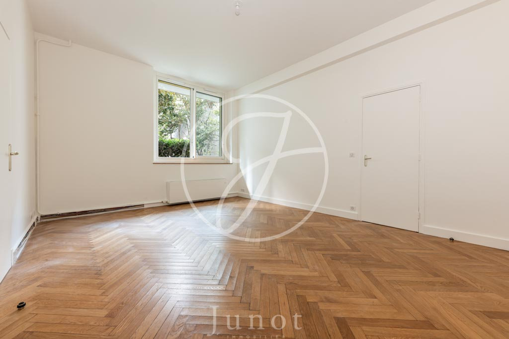 Appartement a louer paris-16e-arrondissement - 2 pièce(s) - 49 m2 - Surfyn