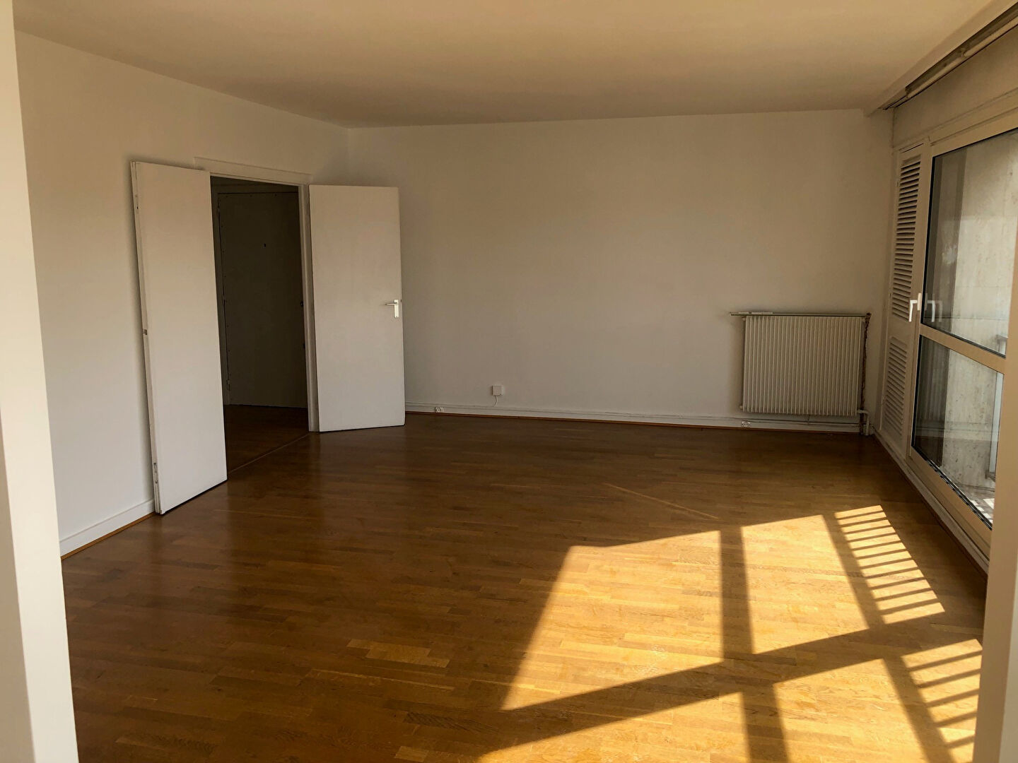 Appartement a louer  - 4 pièce(s) - 97.94 m2 - Surfyn