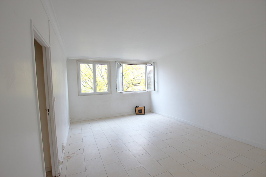 Appartement 3 pièce(s) 57.04 m²à vendre Courbevoie