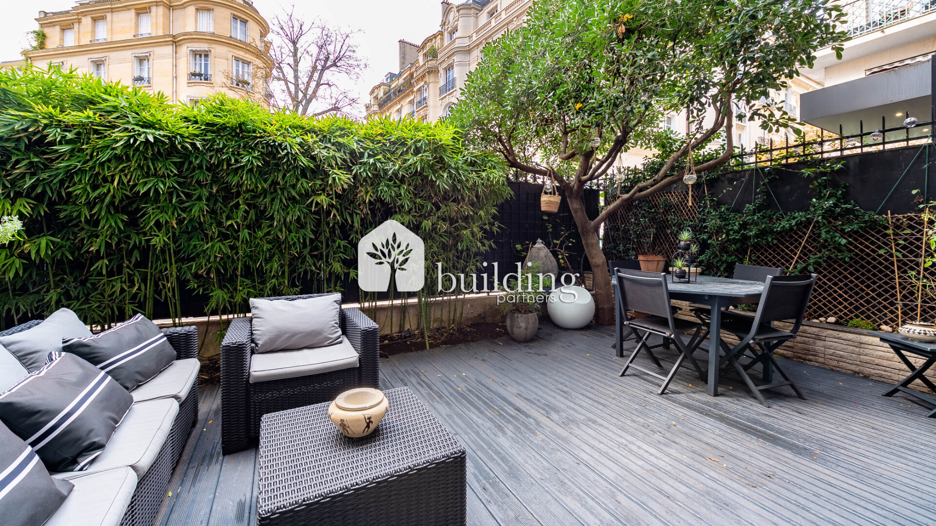 Appartement a vendre paris-16e-arrondissement - 5 pièce(s) - 155 m2 - Surfyn