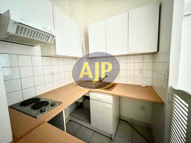 Appartement a louer paris-7e-arrondissement - 1 pièce(s) - 28.25 m2 - Surfyn