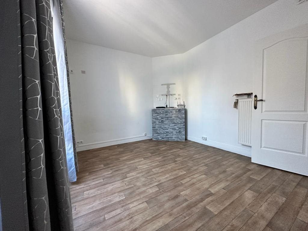 Maison a louer villiers-le-bel - 9 pièce(s) - 170 m2 - Surfyn