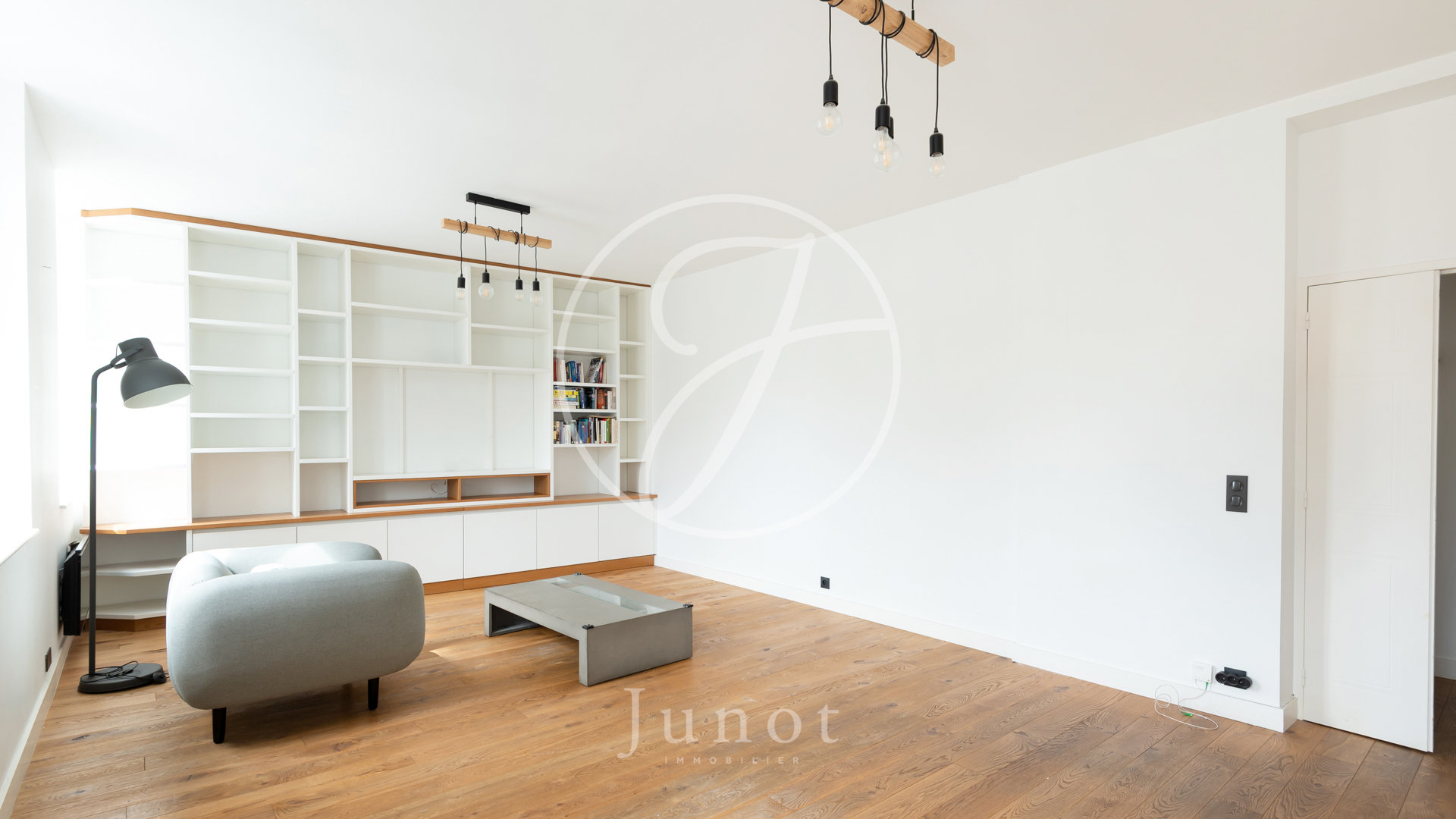 Appartement a louer paris-2e-arrondissement - 5 pièce(s) - 93.51 m2 - Surfyn