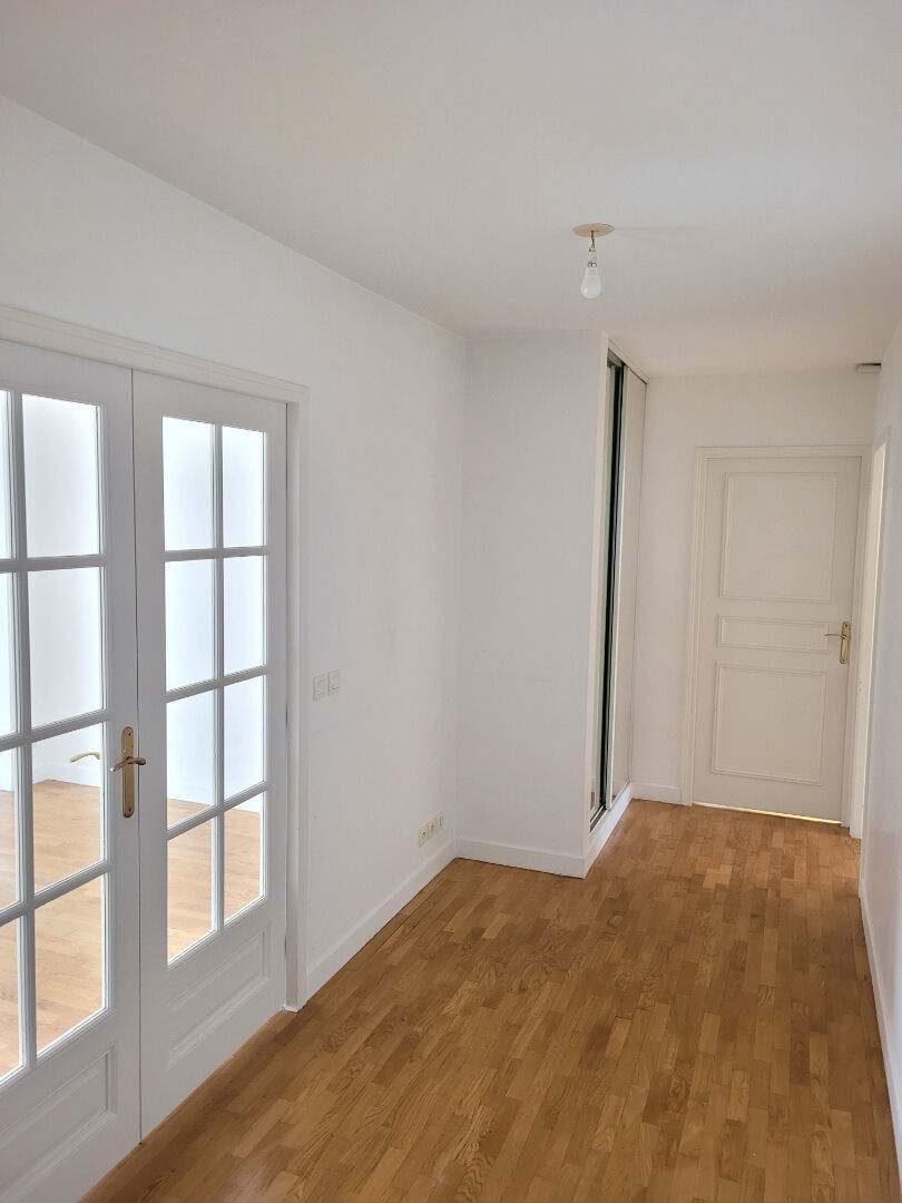 Appartement a louer asnieres-sur-seine - 4 pièce(s) - 99.54 m2 - Surfyn
