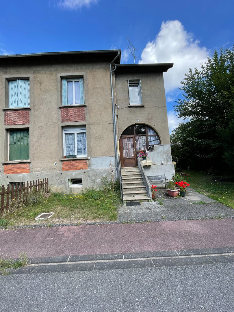 Appartement 2 pièces 42 m² Saint-Éloy-les-Mines