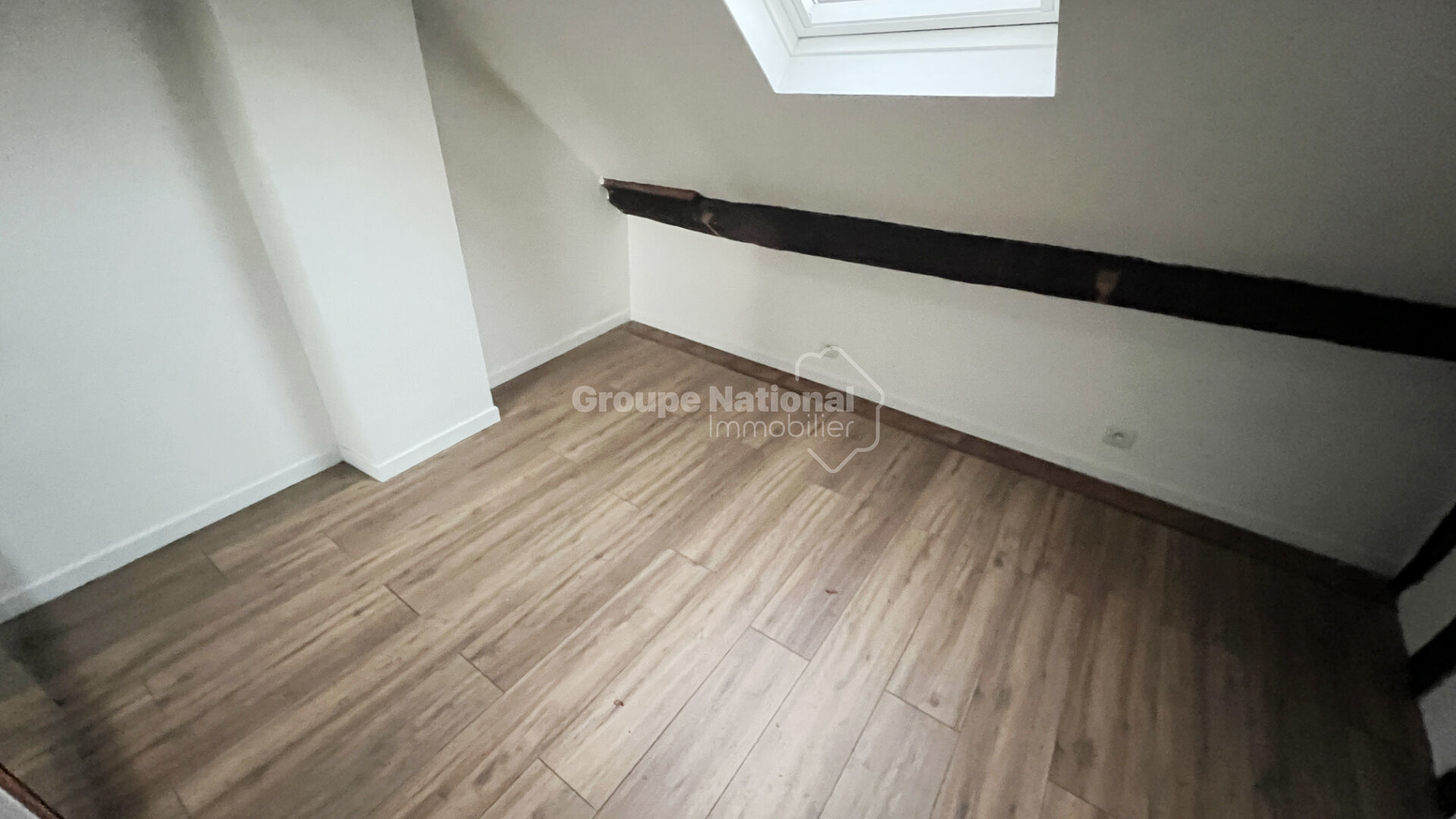 Maison a vendre  - 10 pièce(s) - 178 m2 - Surfyn