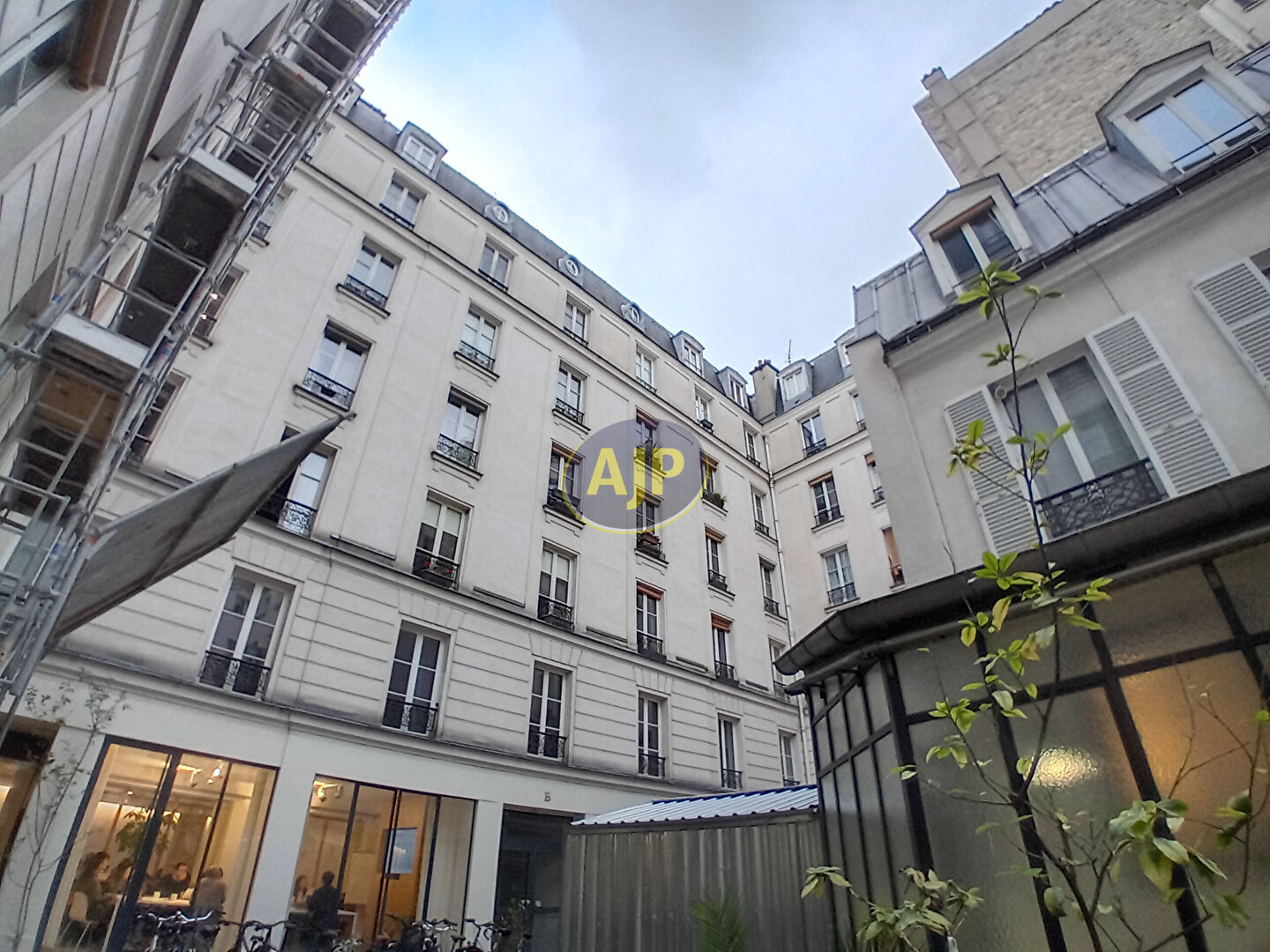 Appartement 2 pièces 26 m² Paris 10ème