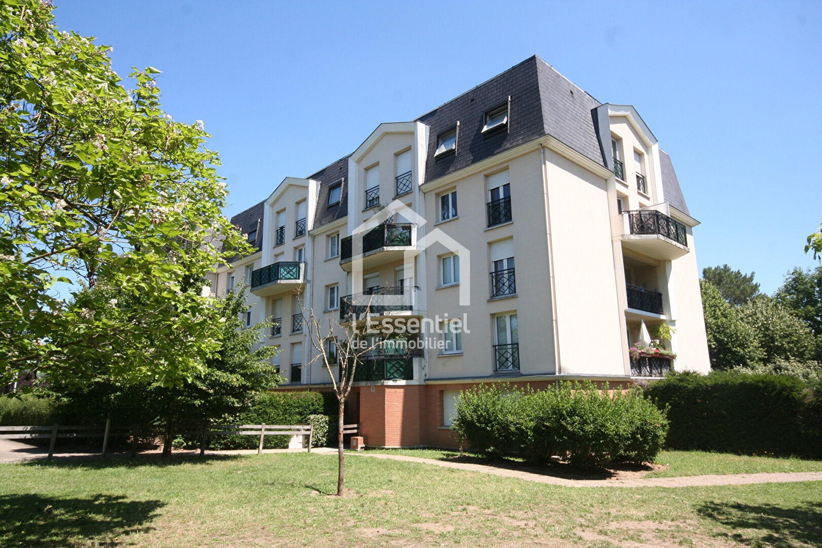 Appartement 3 pièces 66 m² Verneuil-sur-Seine