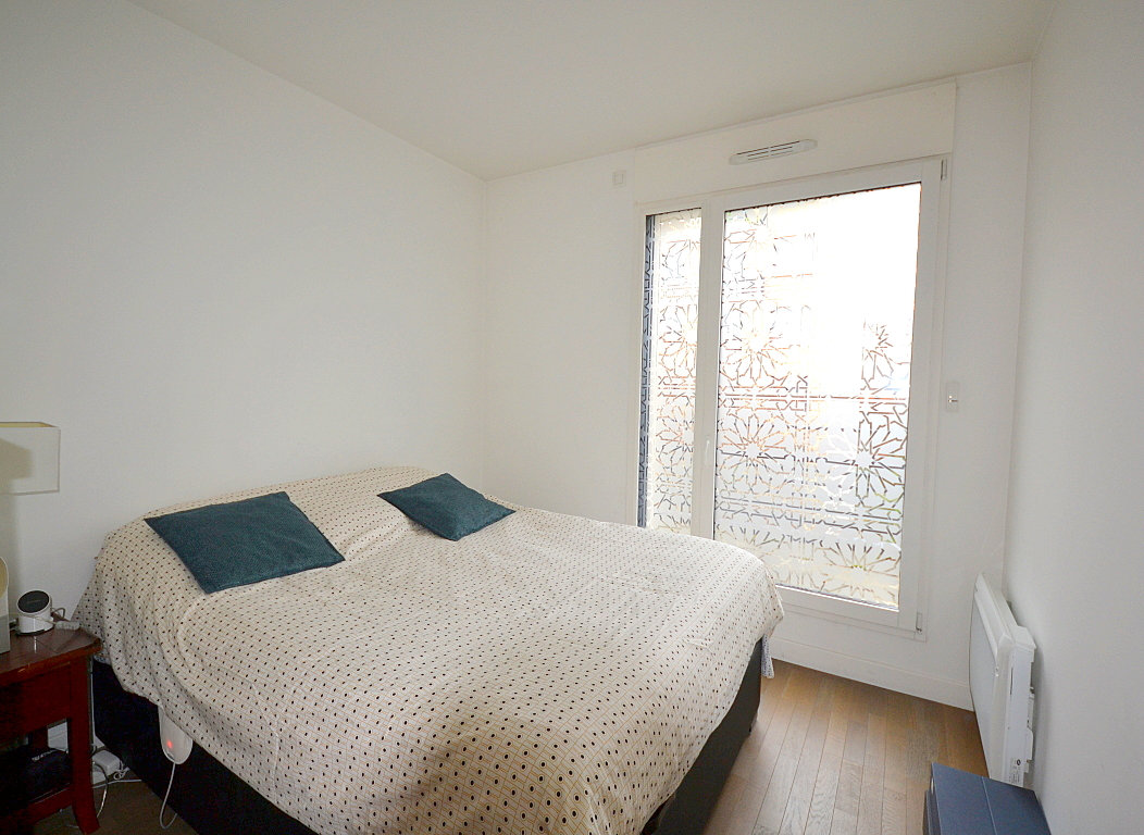 Appartement a louer suresnes - 5 pièce(s) - 111.95 m2 - Surfyn