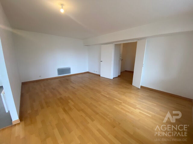 Appartement a louer rueil-malmaison - 2 pièce(s) - 53.4 m2 - Surfyn