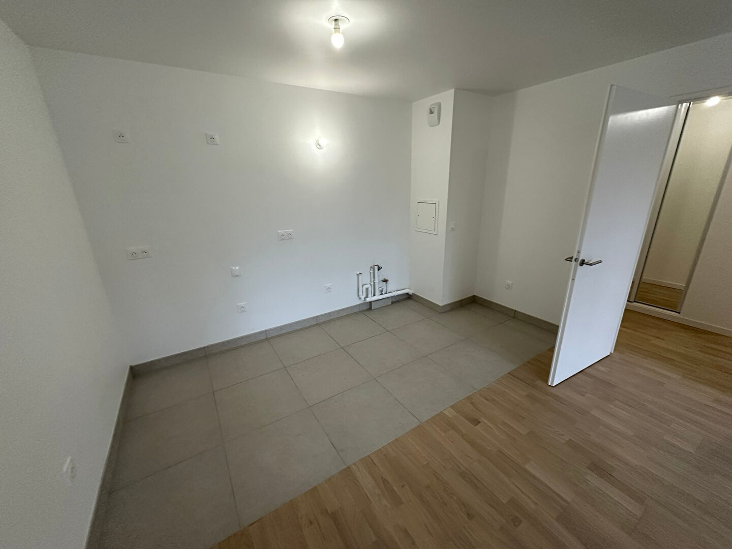 Appartement a louer  - 3 pièce(s) - 67.7 m2 - Surfyn