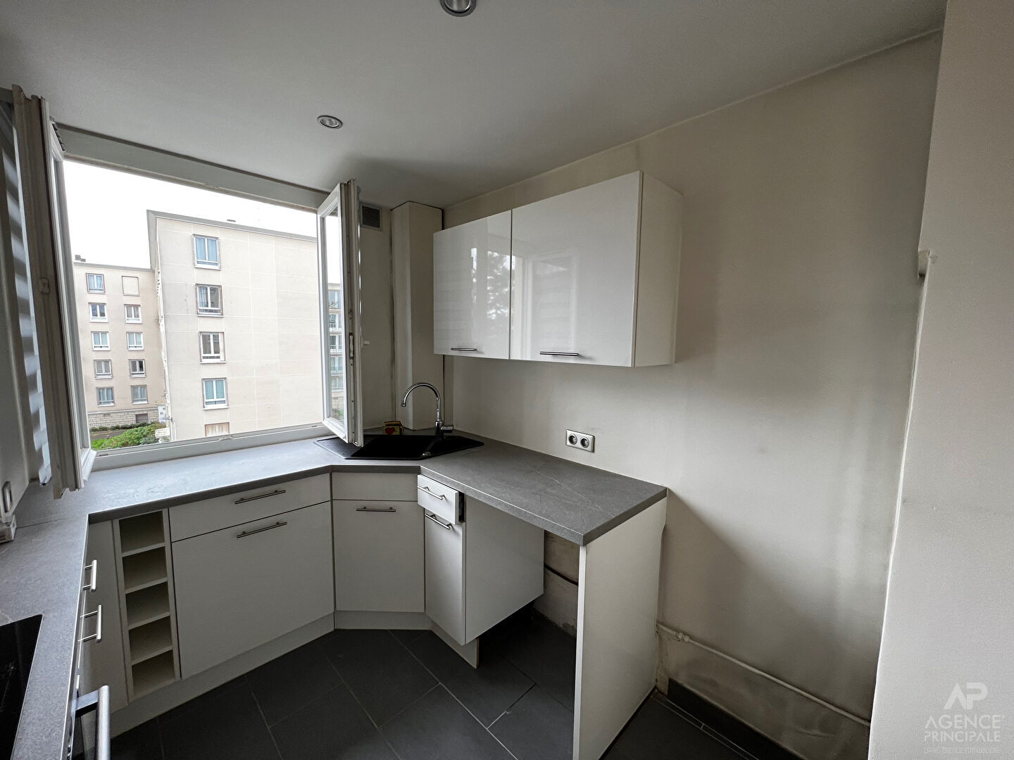 Appartement a louer rueil-malmaison - 2 pièce(s) - 51.61 m2 - Surfyn