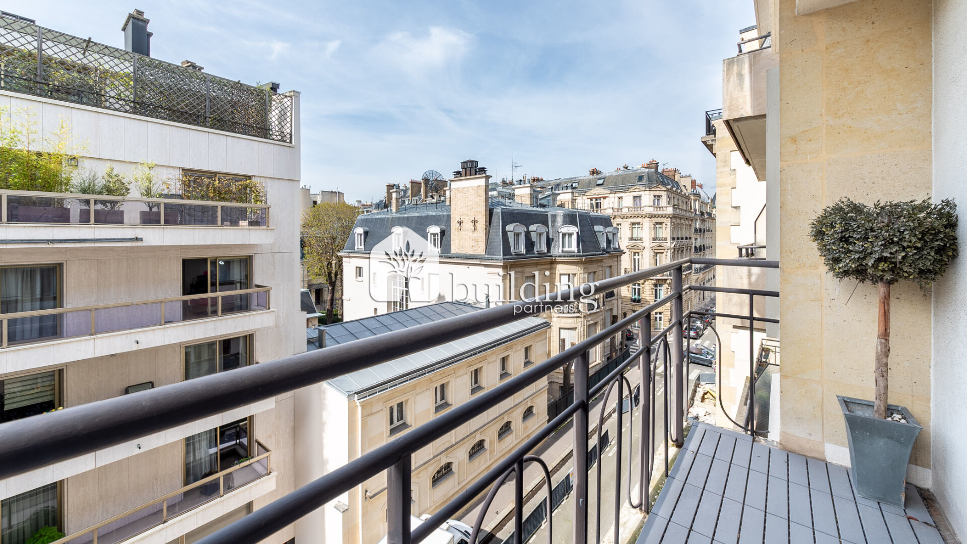 Appartement a louer paris-16e-arrondissement - 5 pièce(s) - 110 m2 - Surfyn