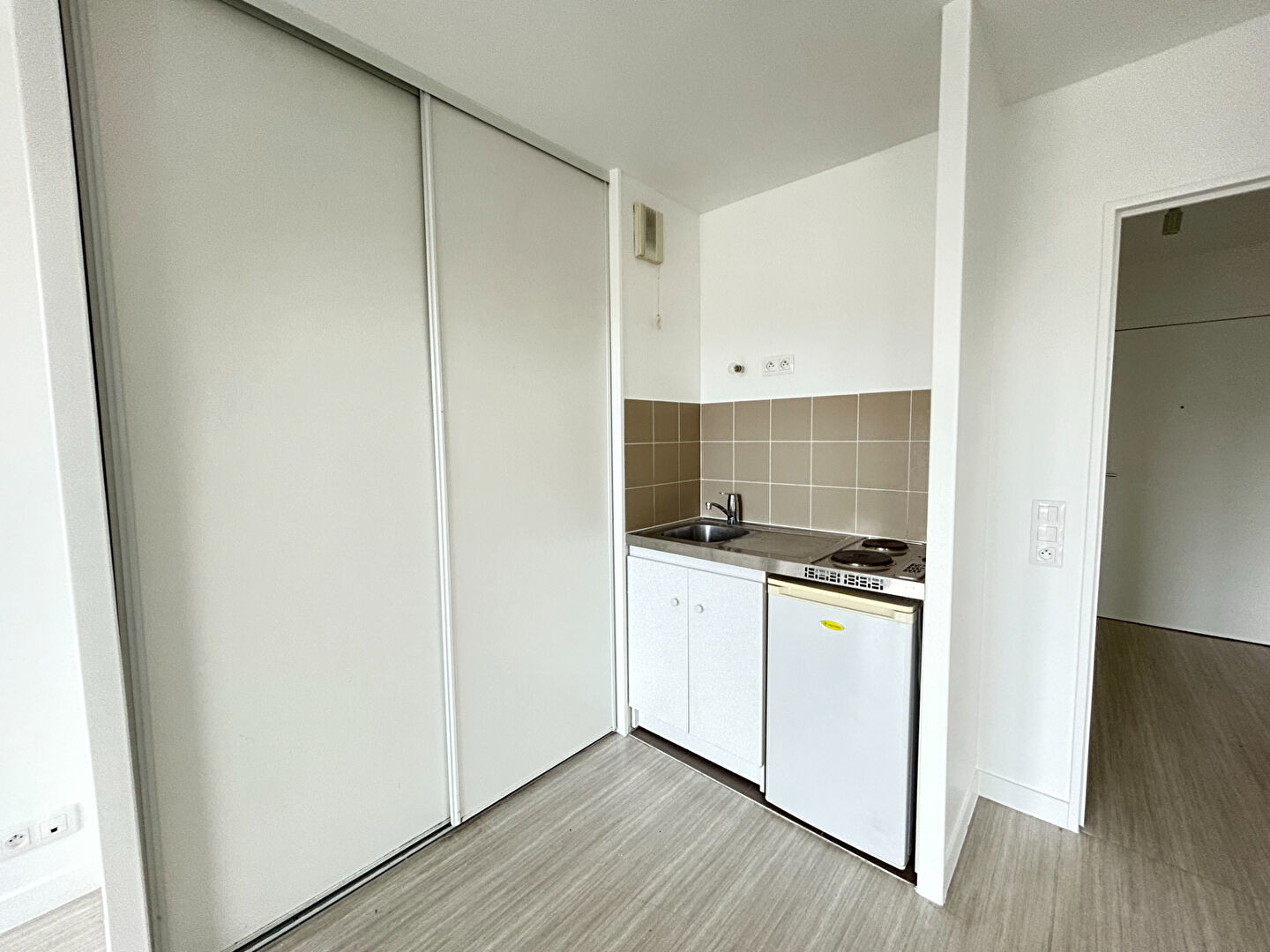 Appartement a louer suresnes - 1 pièce(s) - 36.3 m2 - Surfyn