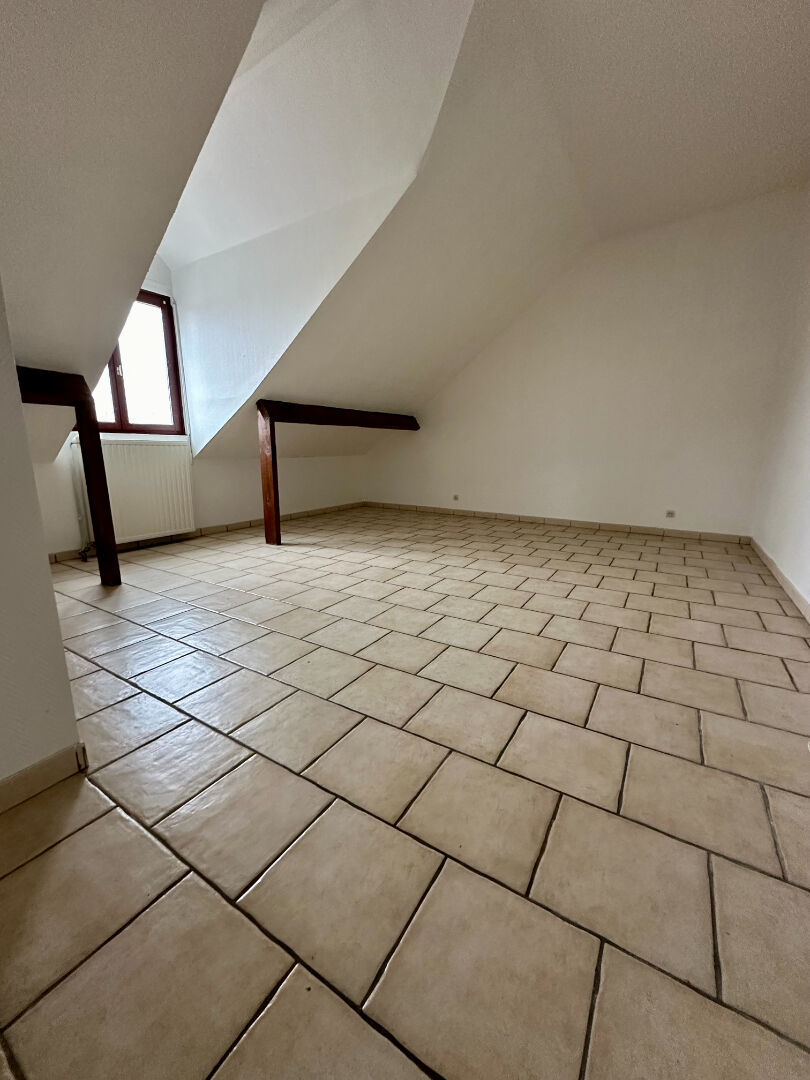 Appartement a louer  - 1 pièce(s) - 38.86 m2 - Surfyn