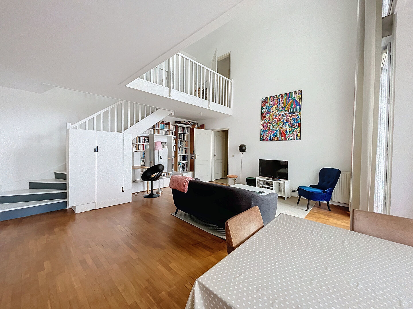 Appartement a louer courbevoie - 5 pièce(s) - 112.09 m2 - Surfyn