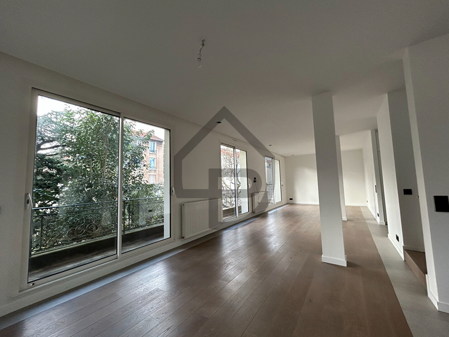 Appartement a louer  - 7 pièce(s) - 190 m2 - Surfyn
