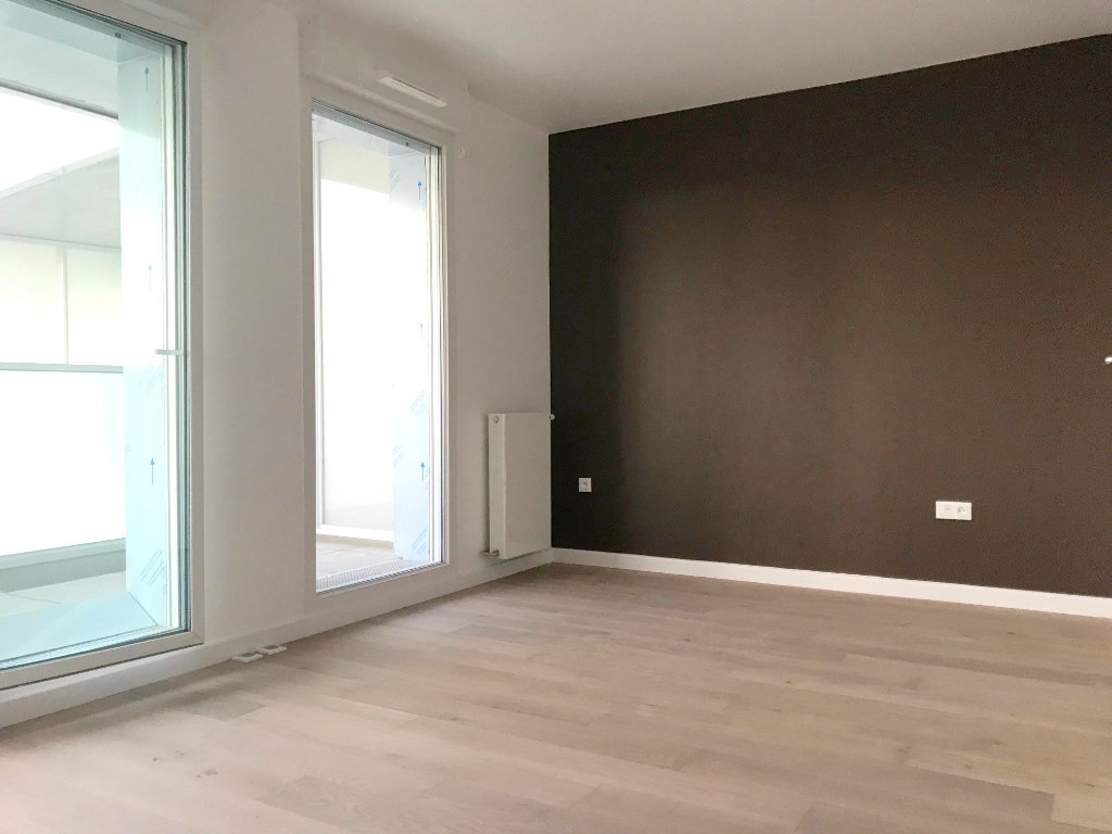 Appartement a louer  - 1 pièce(s) - 28.8 m2 - Surfyn