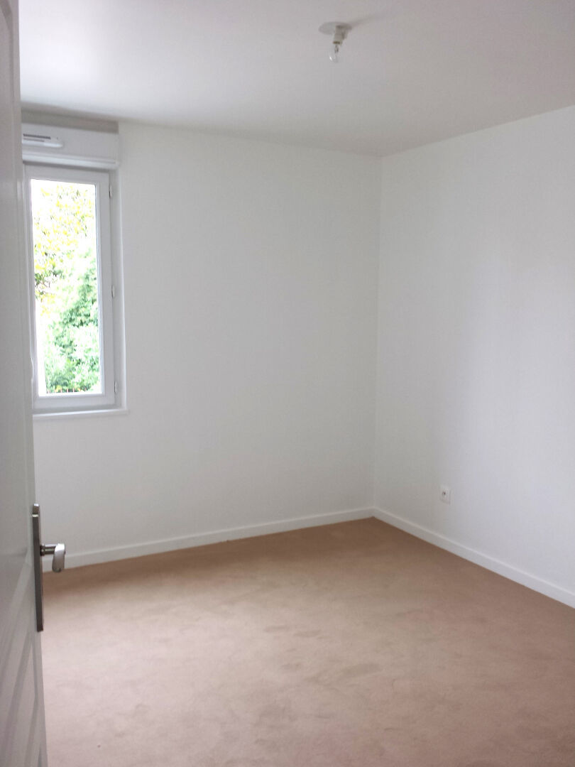 Appartement a louer  - 3 pièce(s) - 66.61 m2 - Surfyn