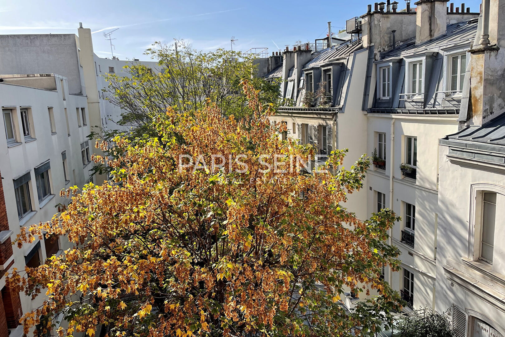 Appartement 1 pièce(s) 33.4 m²à louer Paris-7e-arrondissement