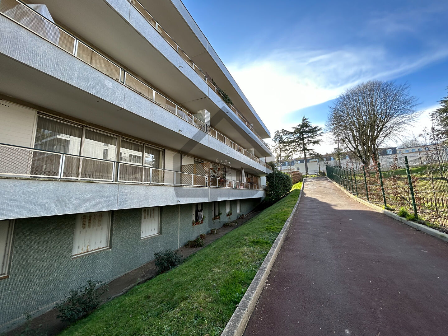 Appartement a louer rueil-malmaison - 1 pièce(s) - 13.19 m2 - Surfyn