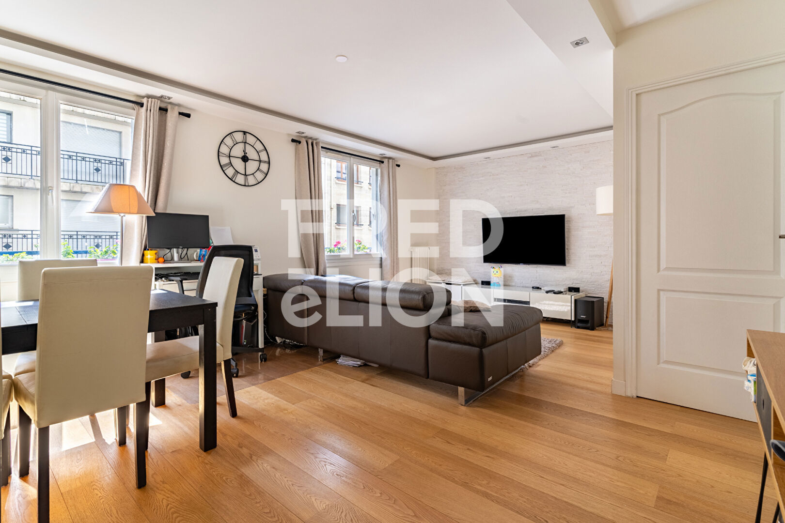 Appartement 5 pièce(s) 75 m²à vendre Paris-15e-arrondissement