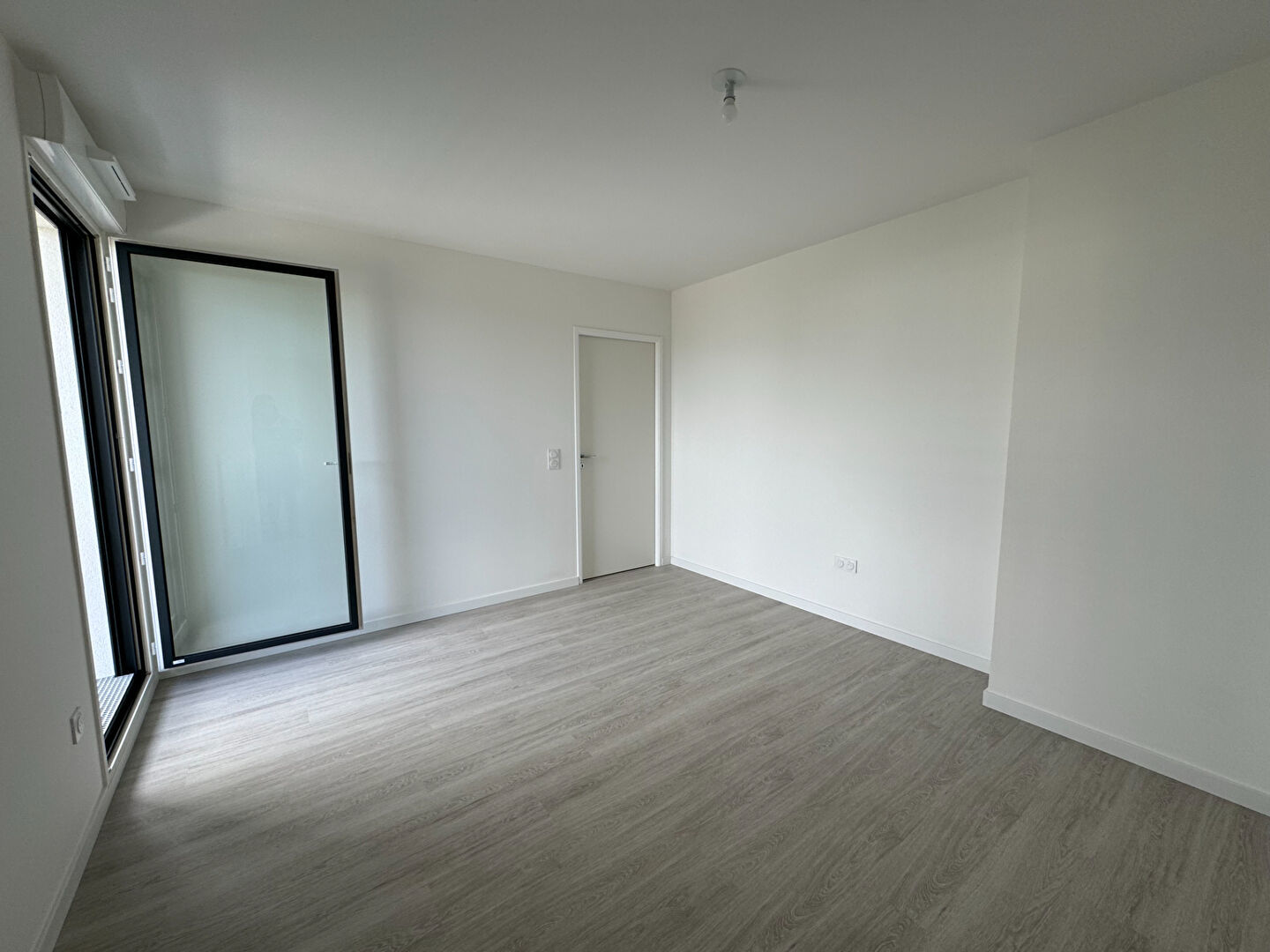 Appartement a louer  - 2 pièce(s) - 41.85 m2 - Surfyn