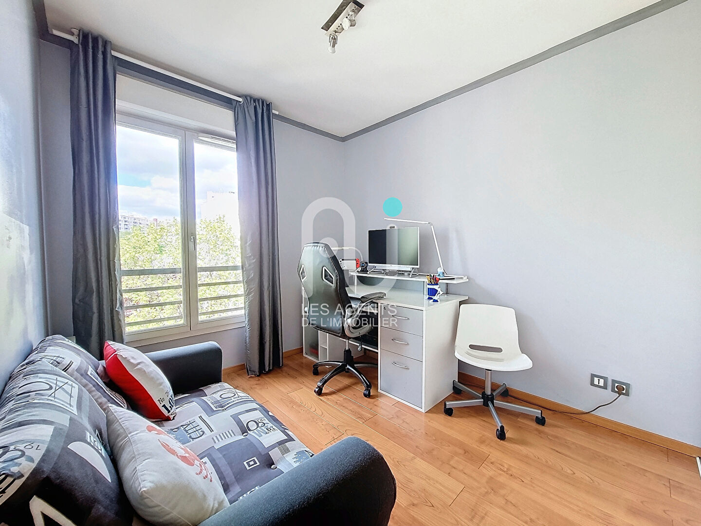 Appartement a vendre  - 4 pièce(s) - 81.08 m2 - Surfyn