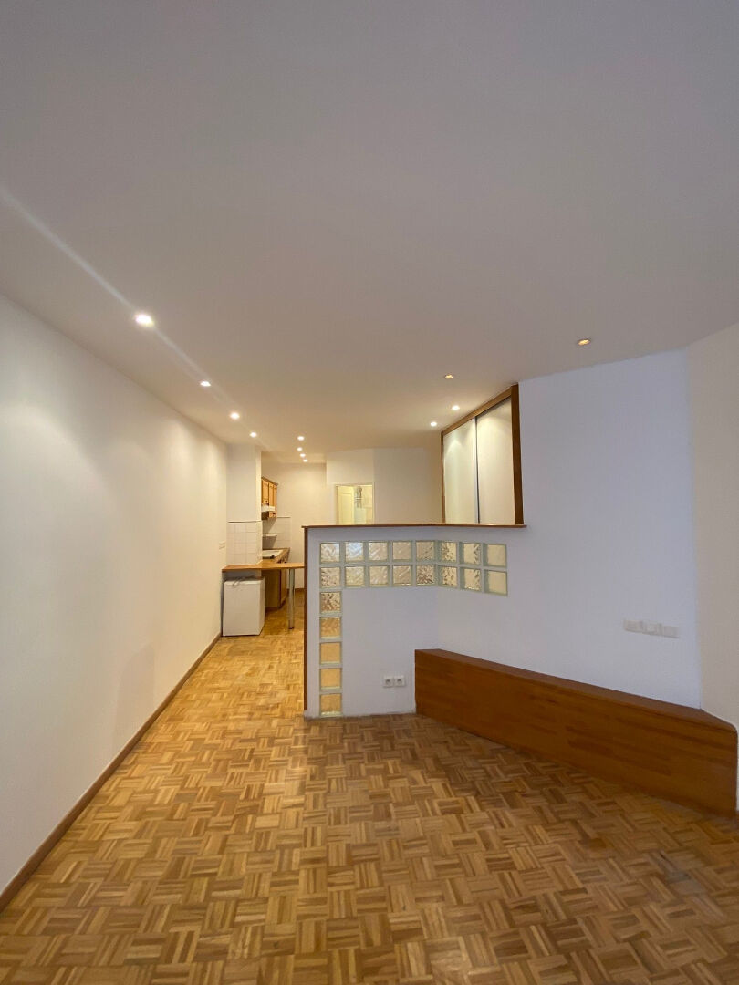 Appartement a louer paris-8e-arrondissement - 1 pièce(s) - 36.5 m2 - Surfyn