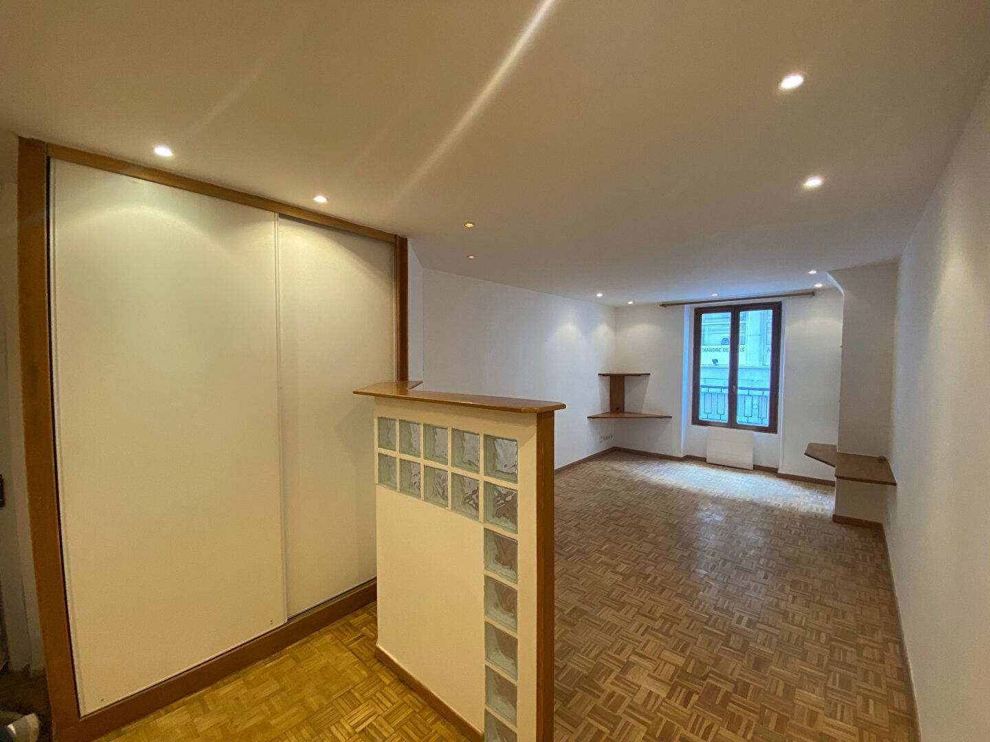 Appartement a louer  - 1 pièce(s) - 36.5 m2 - Surfyn