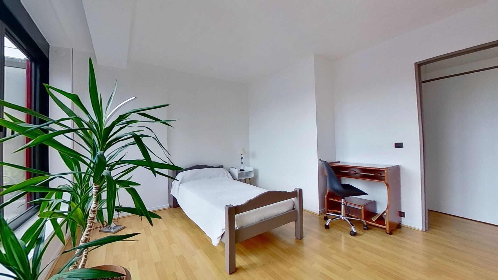 Appartement a louer paris-14e-arrondissement - 3 pièce(s) - 82.5 m2 - Surfyn