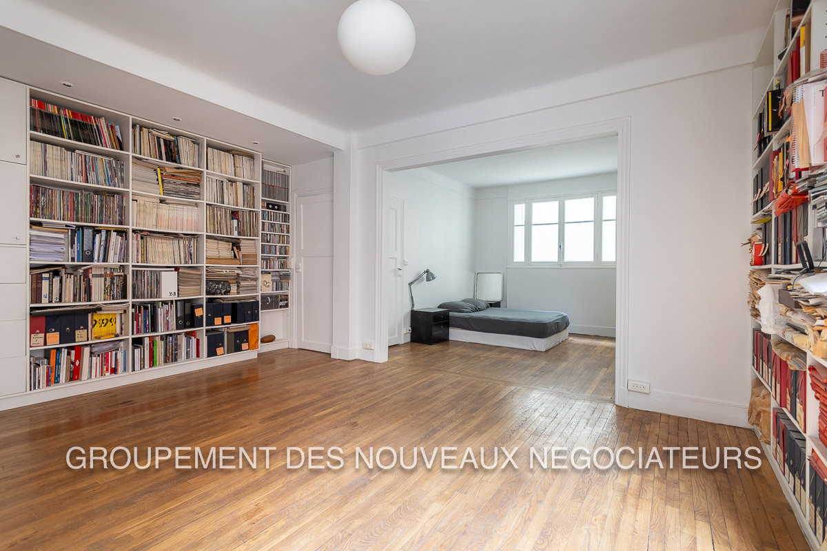 Appartement a louer paris-18e-arrondissement - 2 pièce(s) - 51 m2 - Surfyn