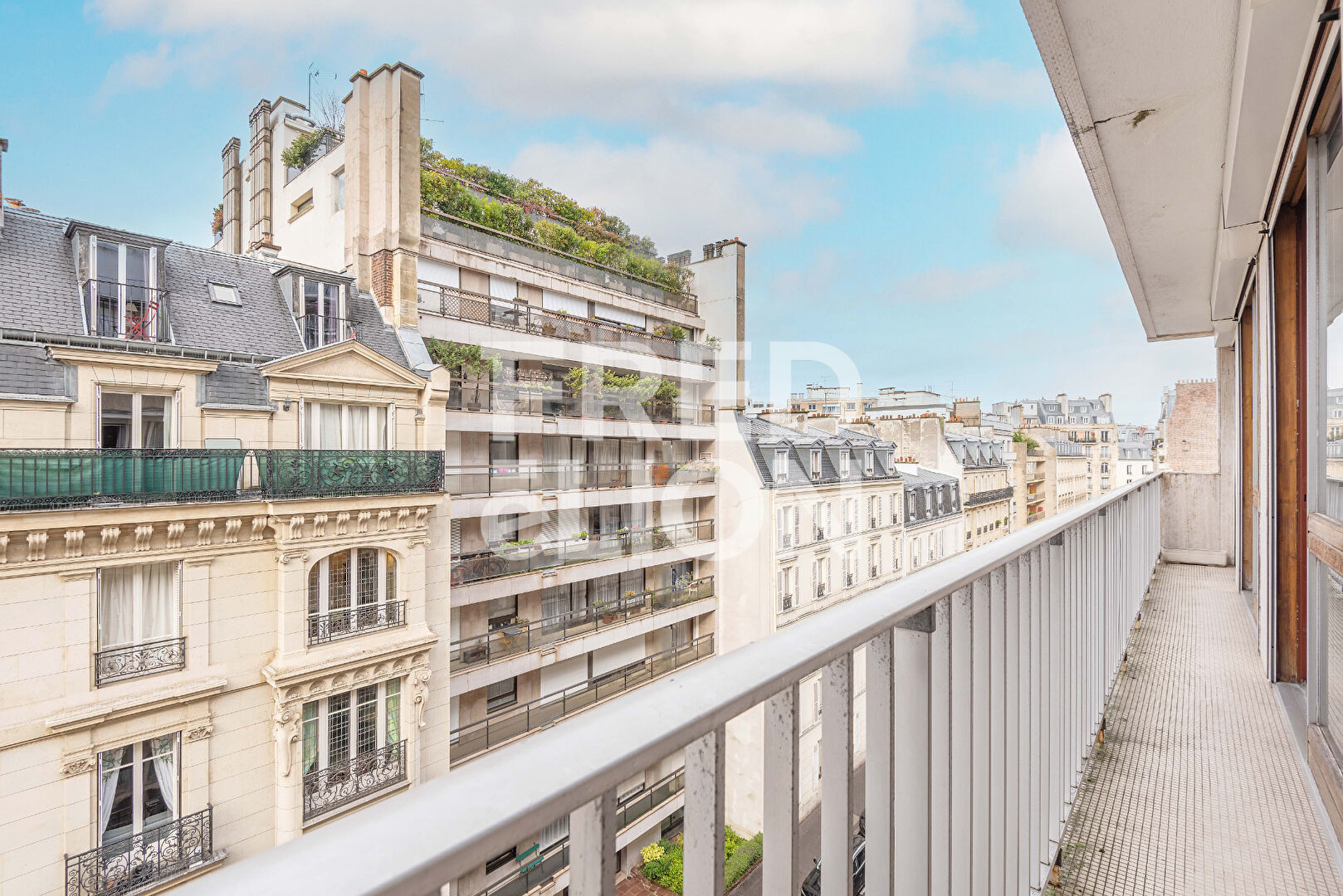 Appartement 3 pièce(s) 69.73 m²à vendre Paris-16e-arrondissement