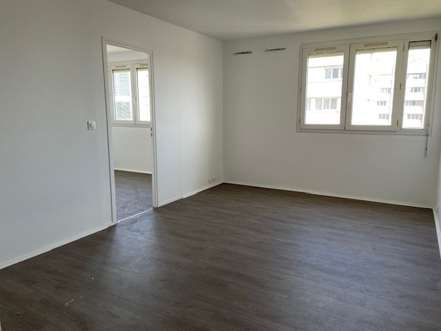 Appartement a vendre  - 4 pièce(s) - 75.1 m2 - Surfyn