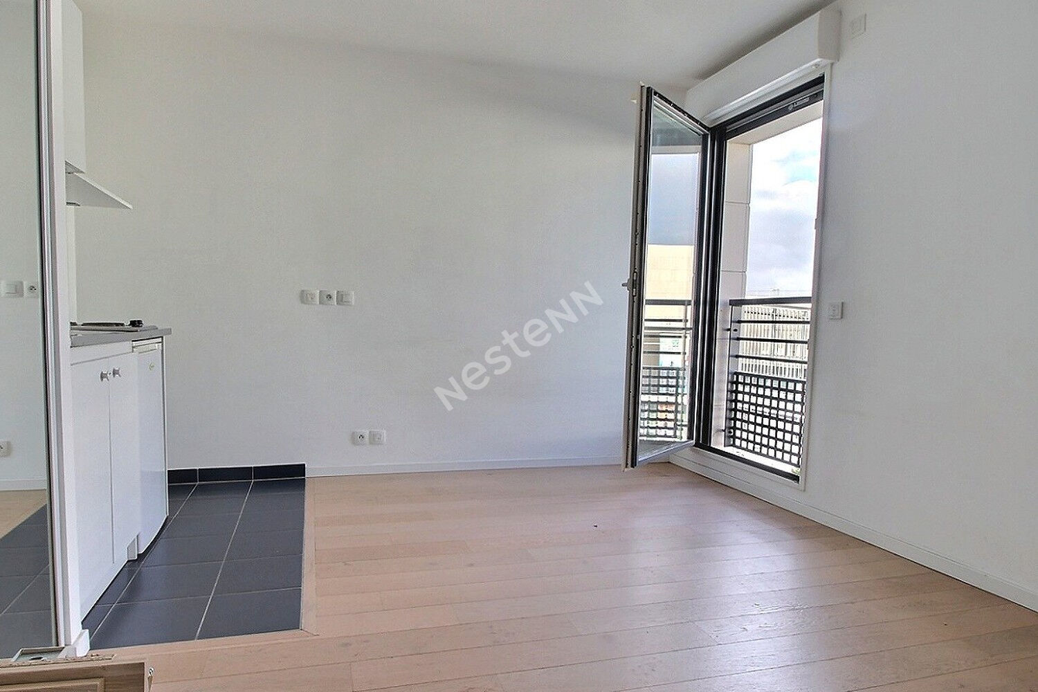 Appartement a vendre courbevoie - 1 pièce(s) - 23.76 m2 - Surfyn