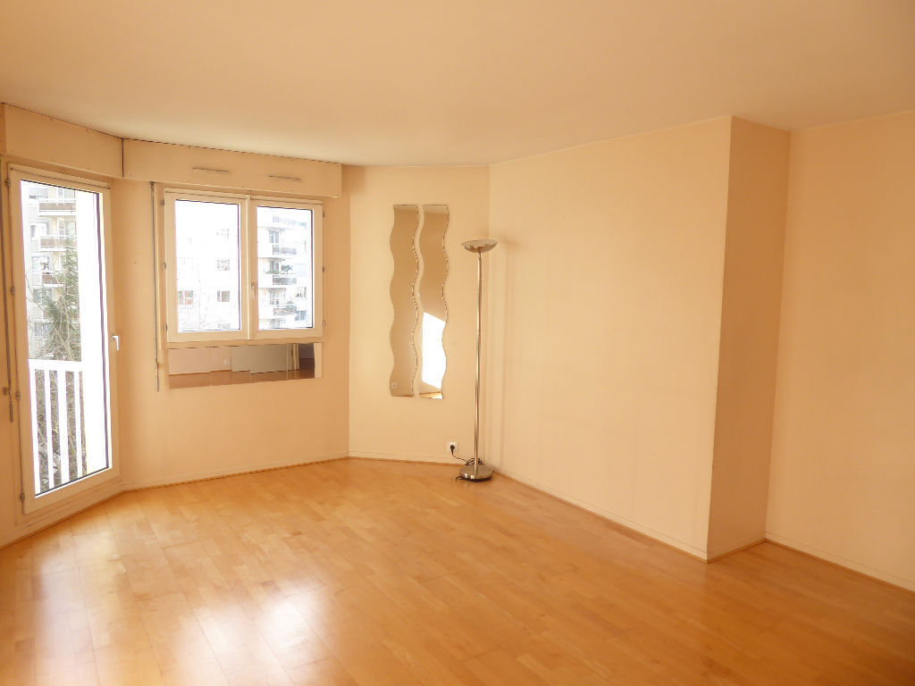 Appartement a louer courbevoie - 3 pièce(s) - 62.61 m2 - Surfyn