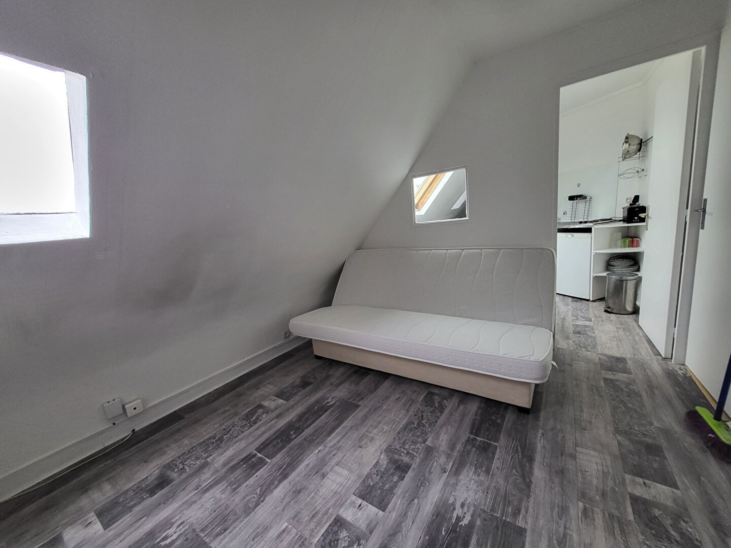 Appartement a louer asnieres-sur-seine - 1 pièce(s) - 12.71 m2 - Surfyn