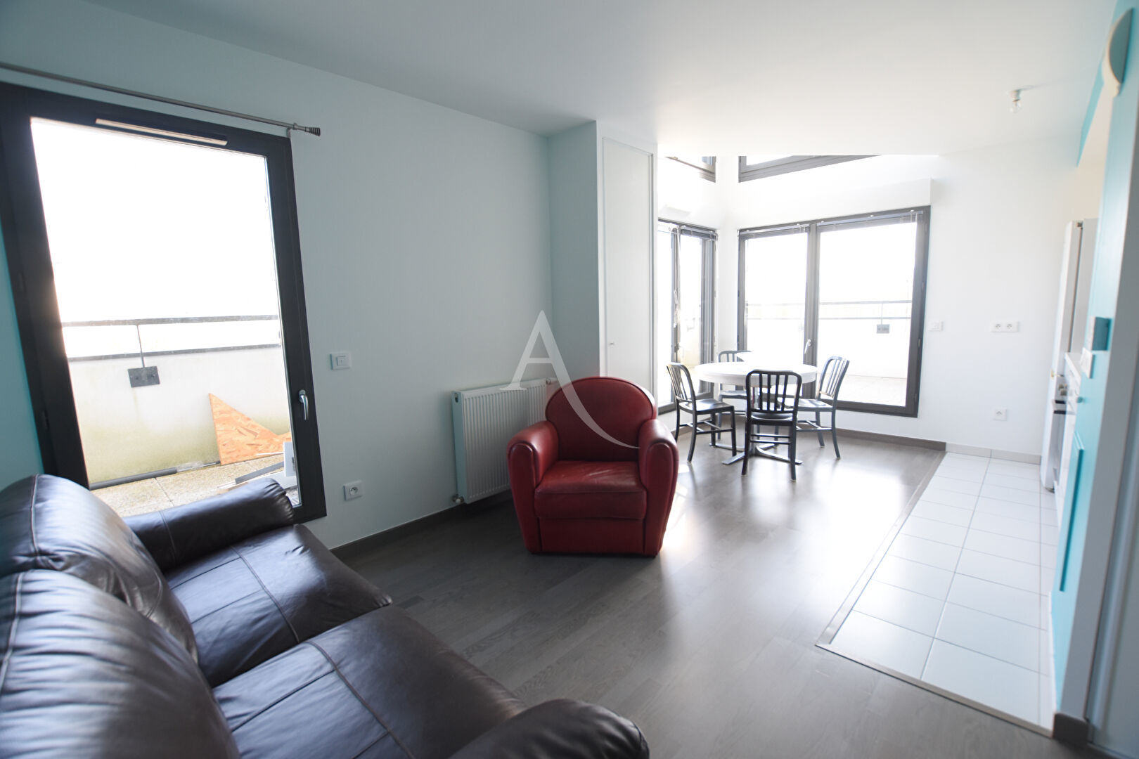 Appartement a louer  - 3 pièce(s) - 59 m2 - Surfyn