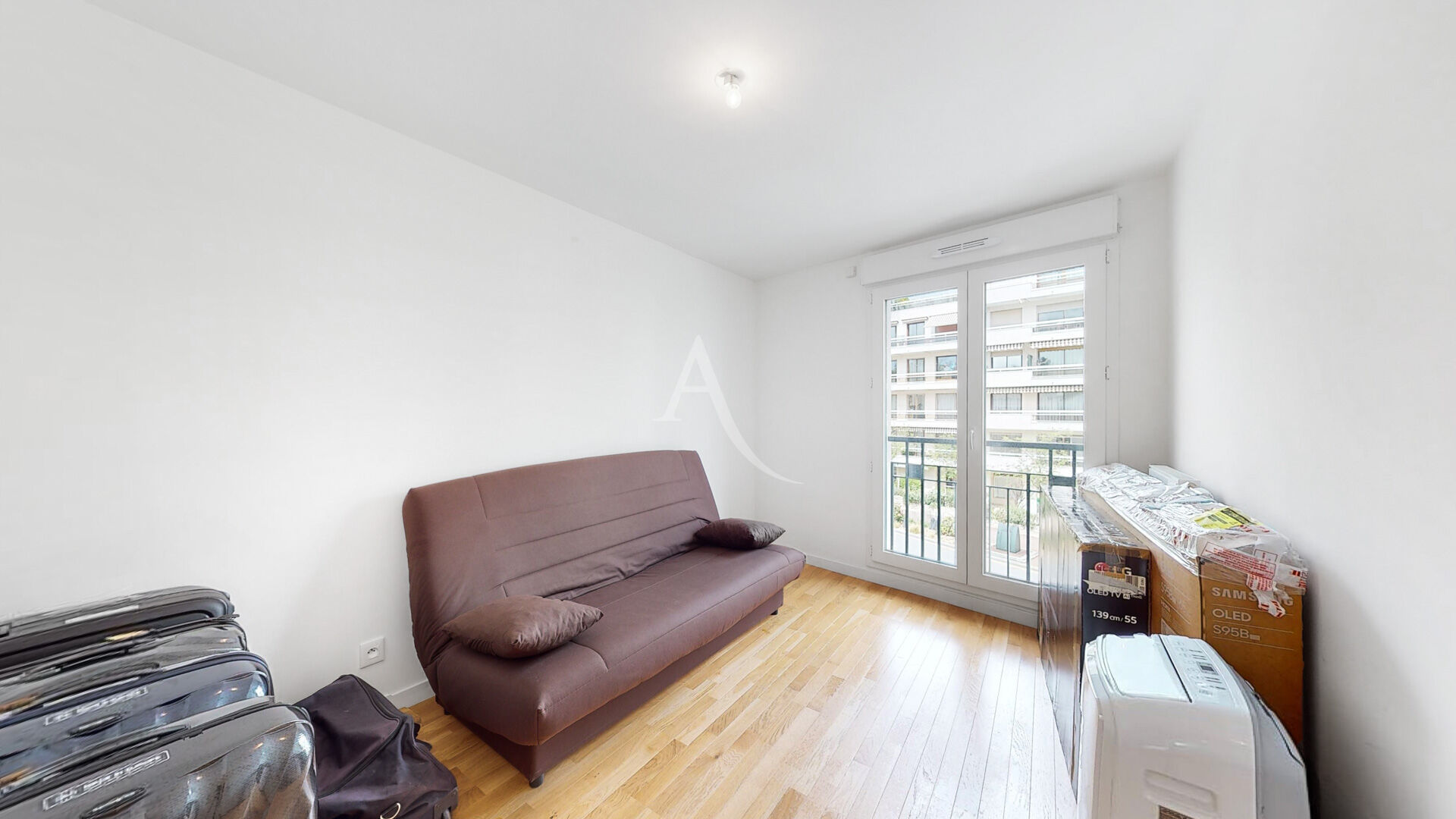 Appartement a louer  - 4 pièce(s) - 82.15 m2 - Surfyn