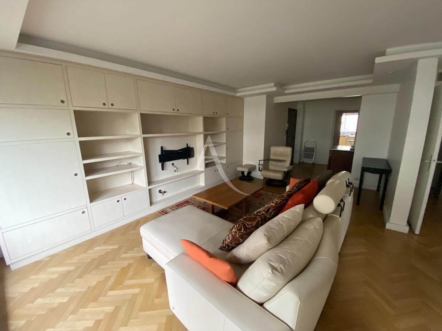 Appartement a louer  - 2 pièce(s) - 76.2 m2 - Surfyn