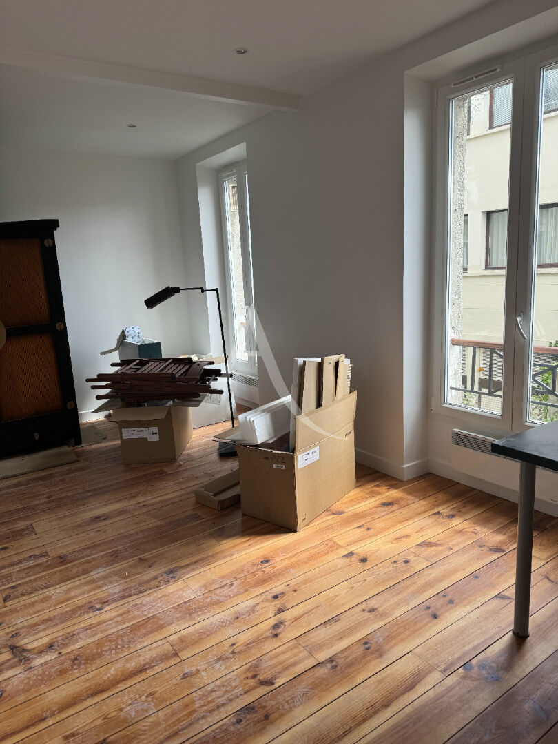 Appartement a louer  - 1 pièce(s) - 26.58 m2 - Surfyn