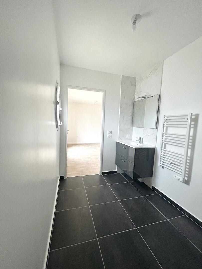 Appartement a louer asnieres-sur-seine - 1 pièce(s) - 23.67 m2 - Surfyn