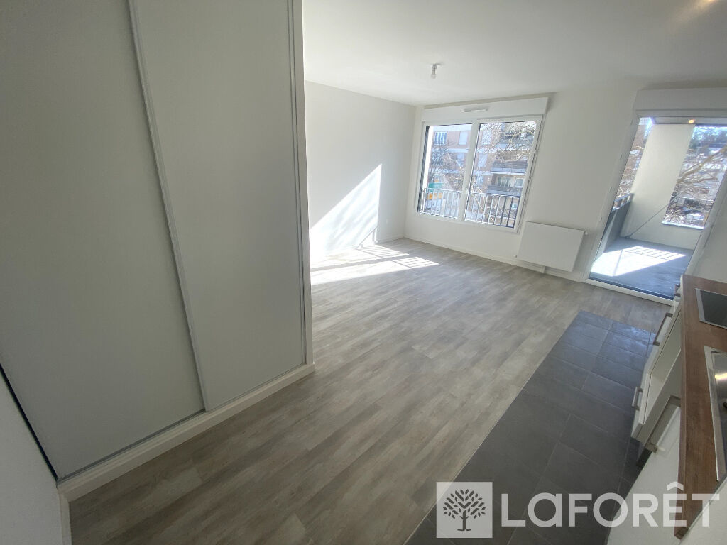 Appartement a louer  - 3 pièce(s) - 63.2 m2 - Surfyn