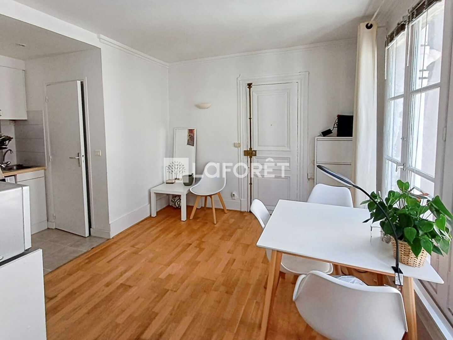 Appartement 1 pièce(s) 27 m²à louer Paris-3e-arrondissement