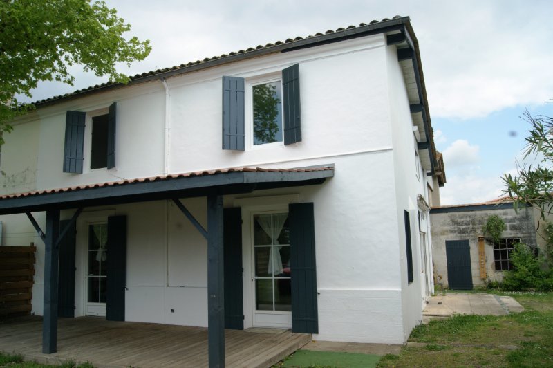 Maison 7 pièces 200 m² Saint-Sulpice-et-Cameyrac