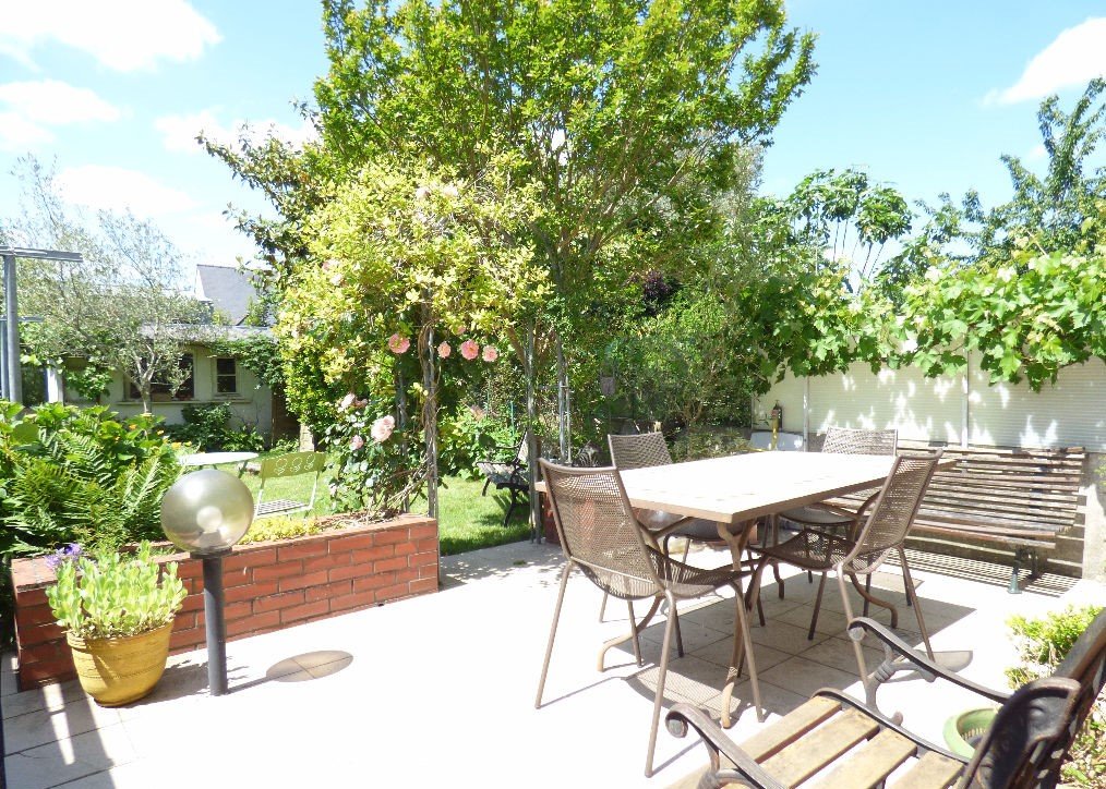 Opportunité Type 3 avec terrasse et jardin Résidence Haut de Gamme à Tassin La Demie Lune (3 pièces, 65 m²)